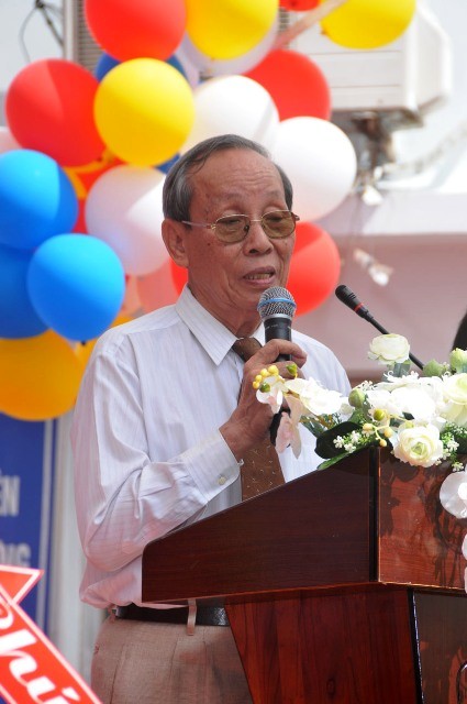 GS.TS Trần Hồng Quân - Chủ tịch Hiệp hội các trường ĐH - CĐ Ngoài công lập đến dự lễ khai giảng của trường